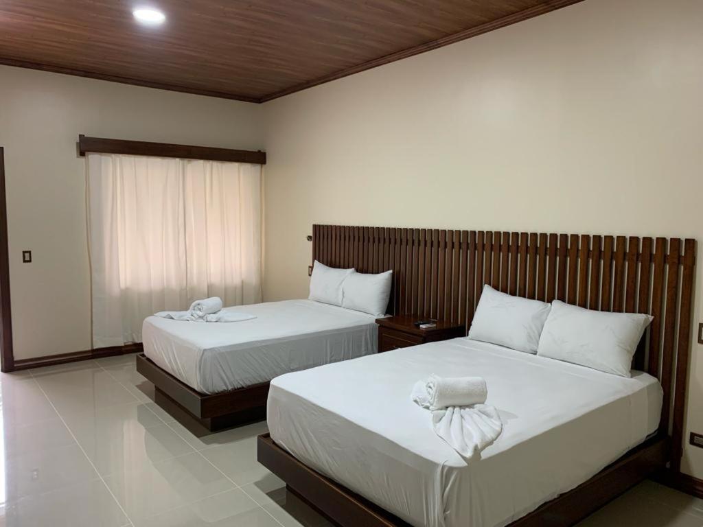 Orquideas Boutique Hotel La Fortuna Exterior photo